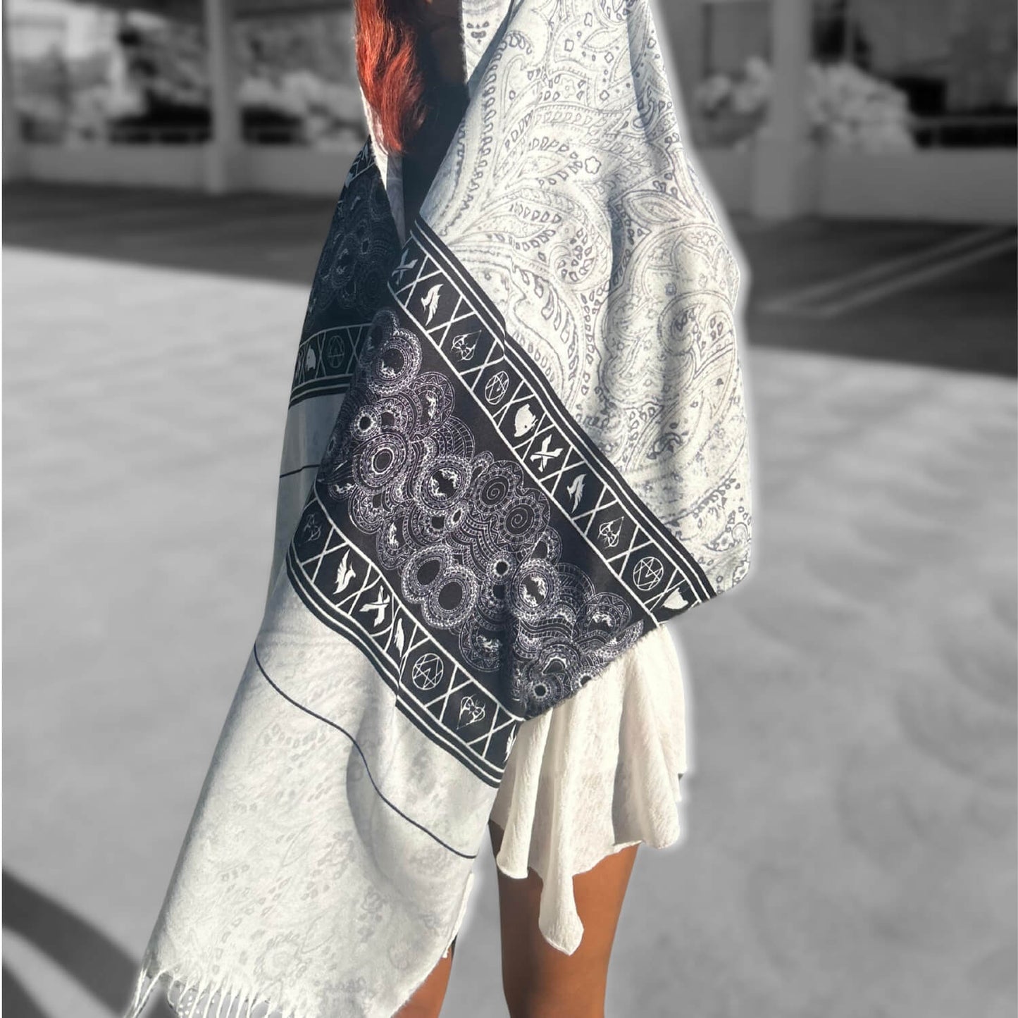 Frozen Paisley - REVERSIBLE PASHMINA