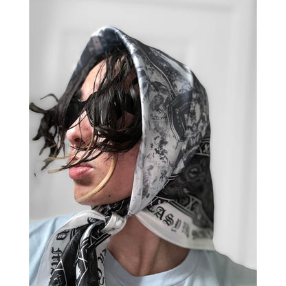 "Frozen Paisley" - Oversized Headscarf